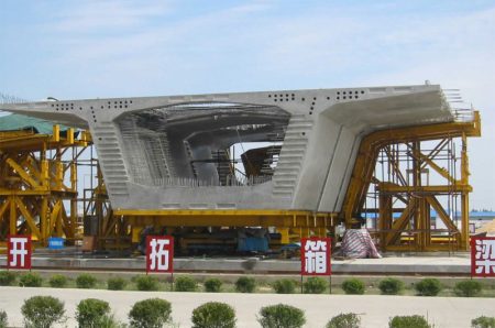 Bridge Formwork Pile Column Steel Reinforcement Pre-embedding Method and Precautions